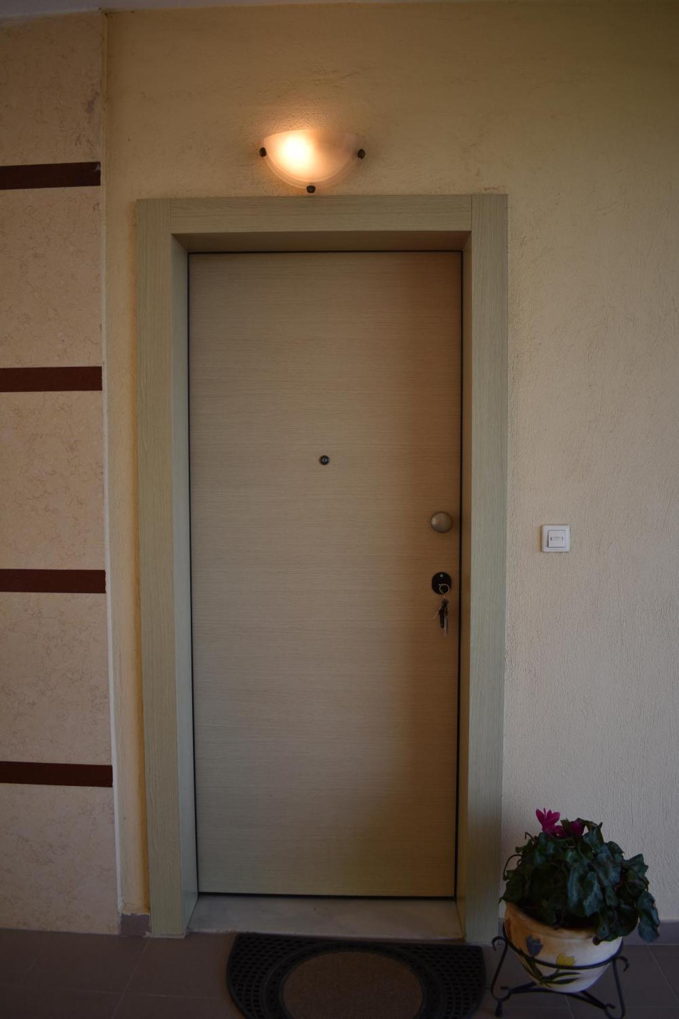 Small Apartment, Great View! Veria  Luaran gambar